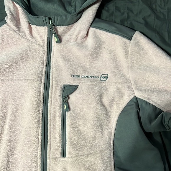 Light Pink. Free Country Hoodie. Size Medium. - Picture 2 of 7